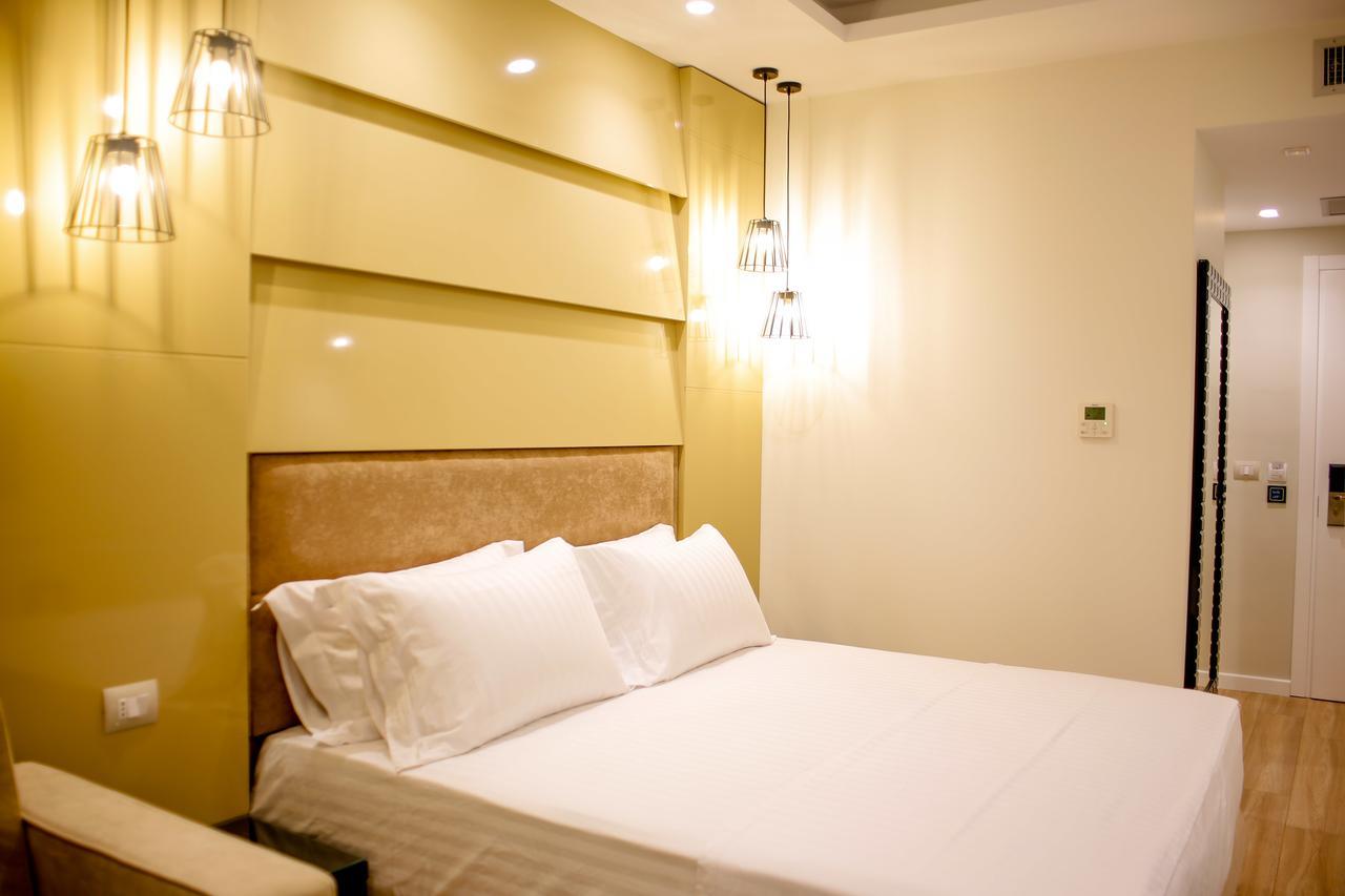 Deluxe Double Room Balcony,639416511:JPEG